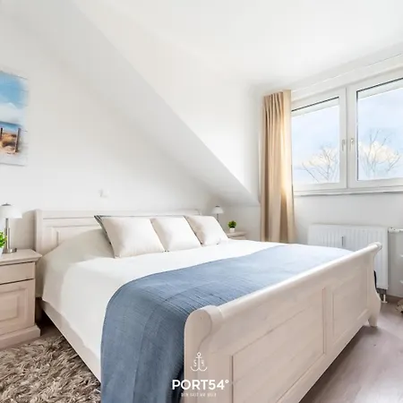 Deck 9 Apartment
